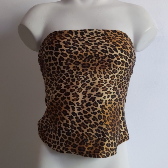 none Tops - Strapless top